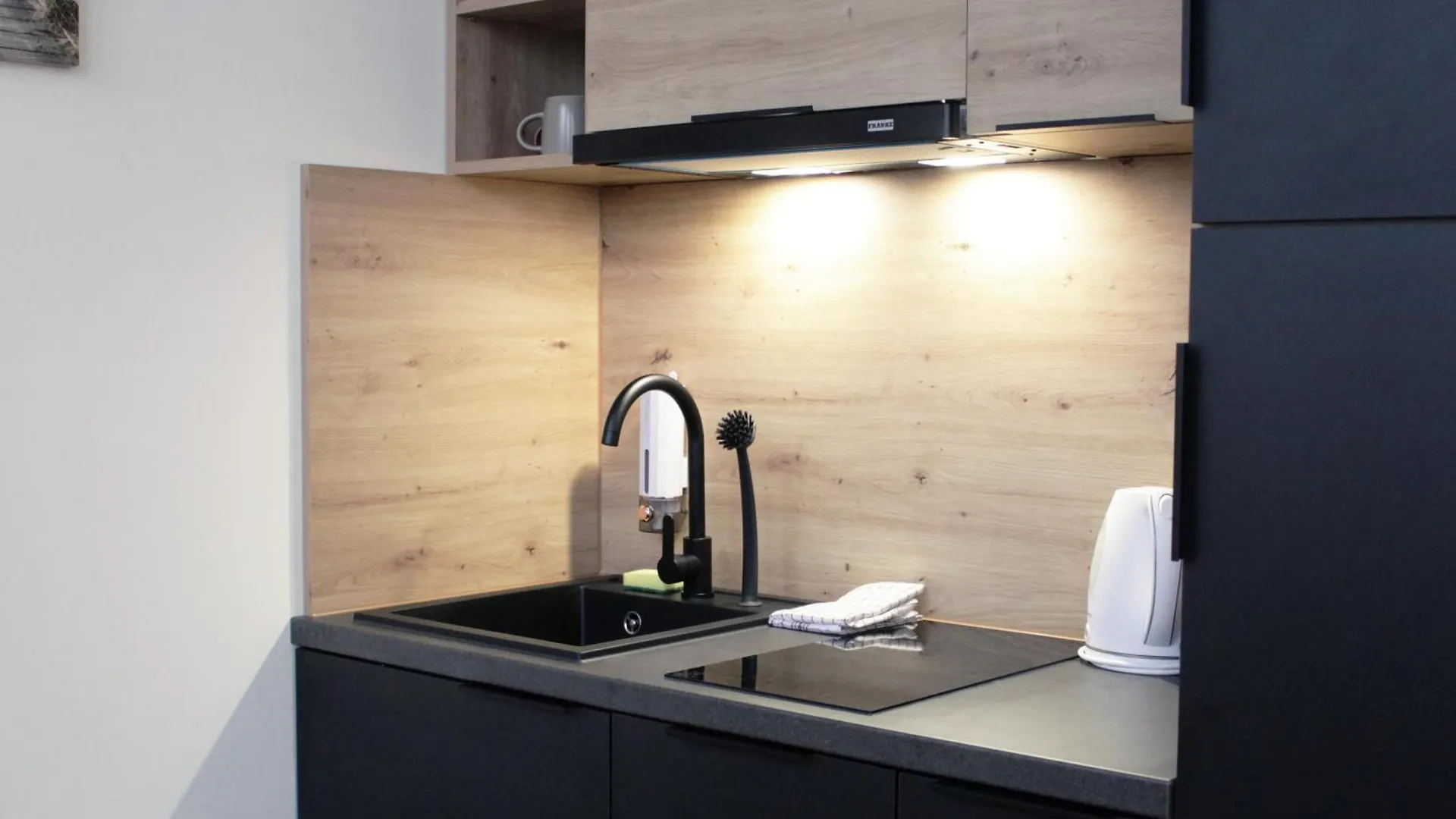 Hive Apartments - Direkt An Der Hannover Messe 0*,