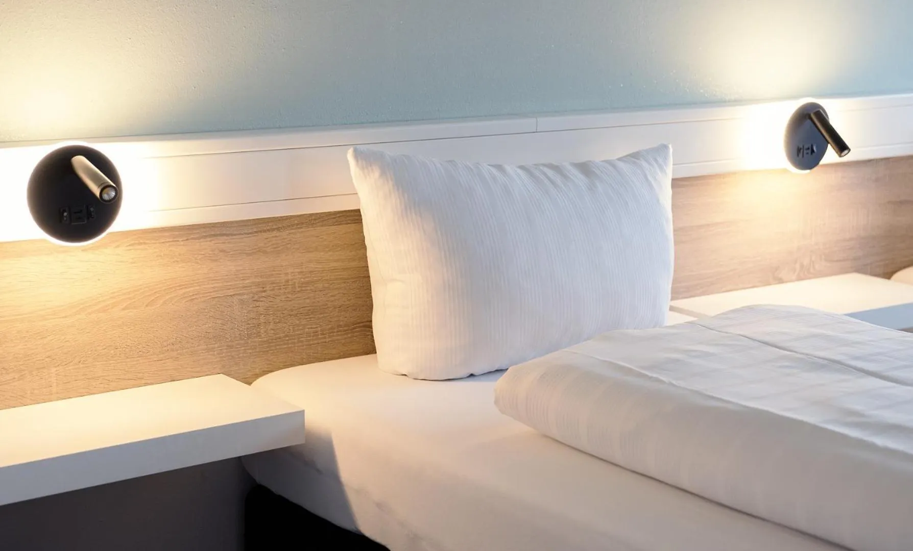 Hive Apartments - Direkt An Der Hannover Messe 0*,